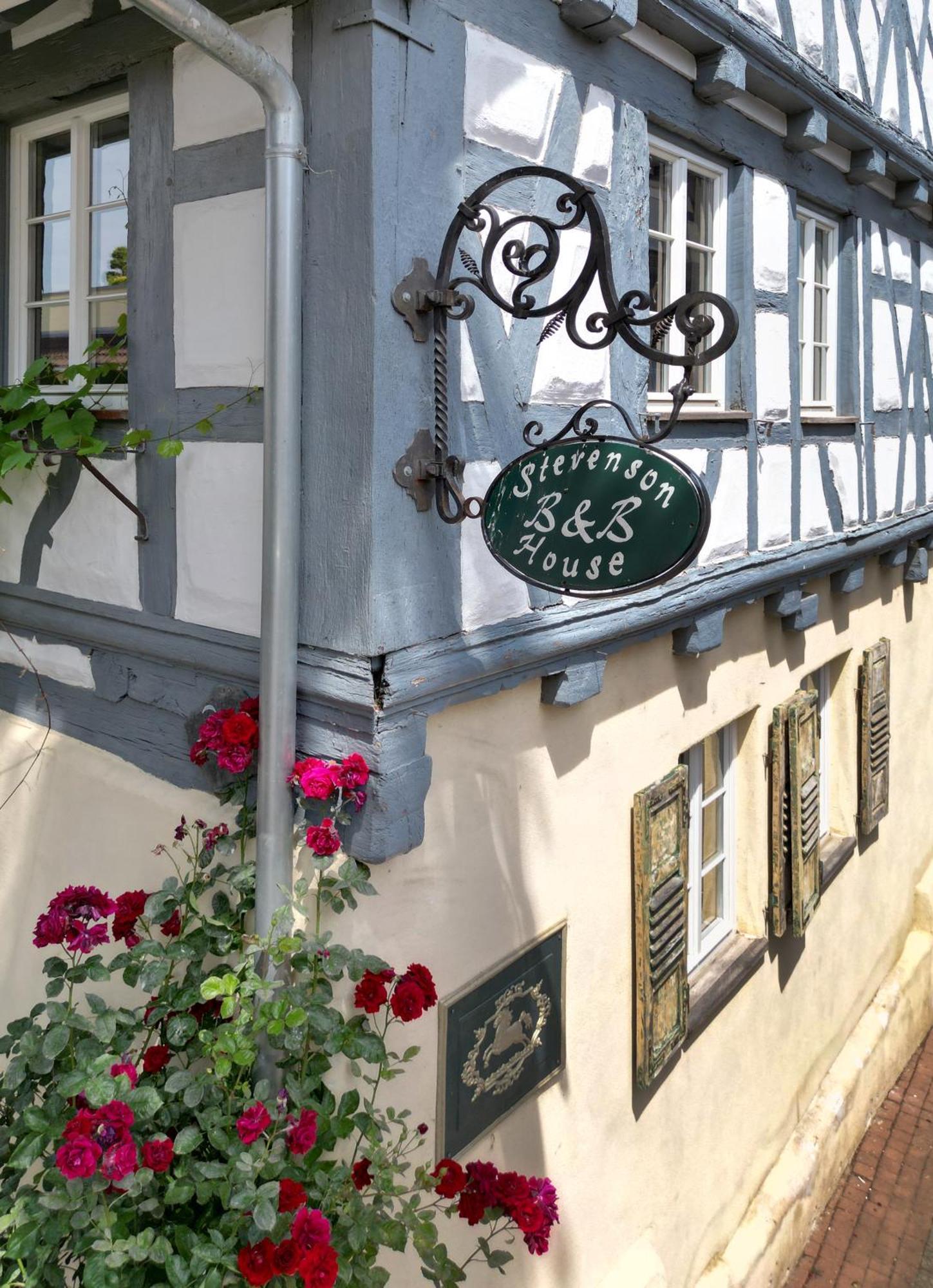 Stevenson House Bed And Breakfast Oberderdingen Eksteriør bilde